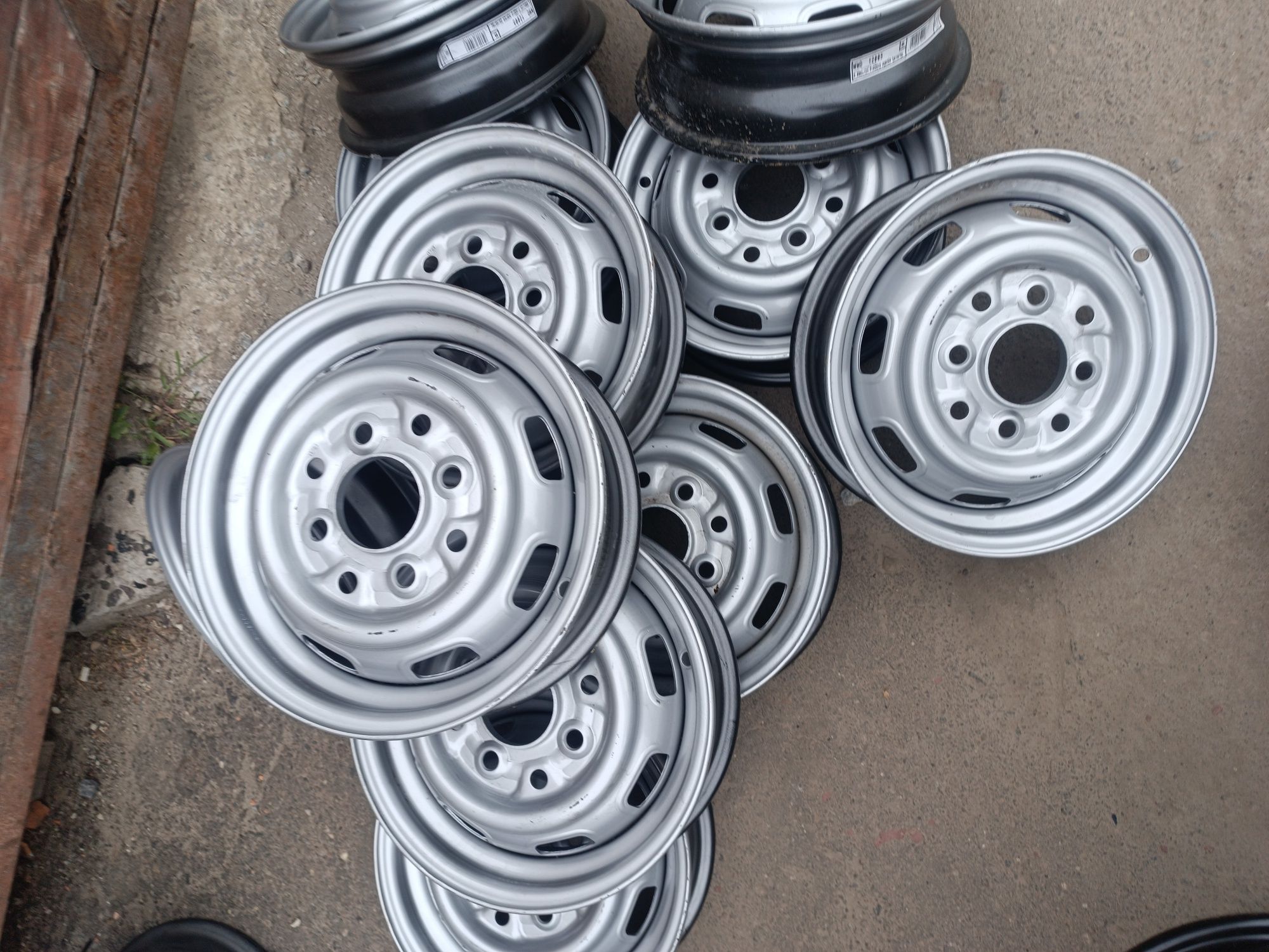Диски нові Pigigo Porter 4j R12