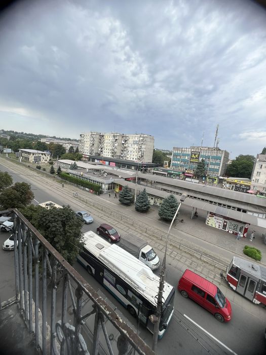 Є-відновленняЦентр Города Продам 2 ком. Сталинку (Sher)