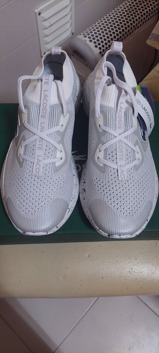 Tenis lacoste novos