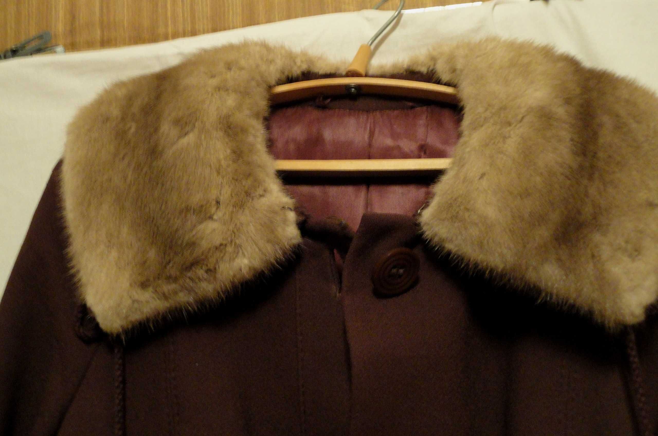 Зимнее женское пальто шерстяное с норковым воротником