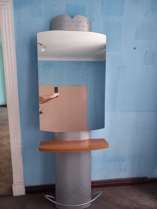 Sprzedam włoskie konsole fryzjerskie