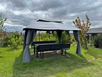Stół oraz ławki metalowe na działkę lub ogrodu