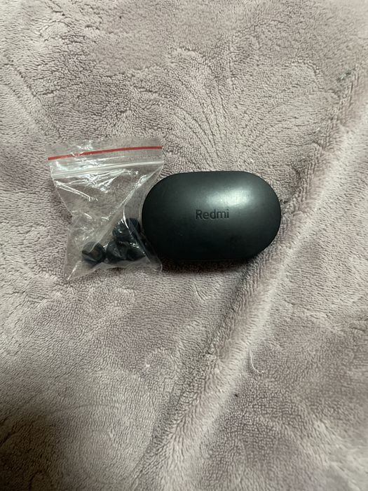 Обміняю POCO C65 8/256gb колір:black  на Iphone или Ipad