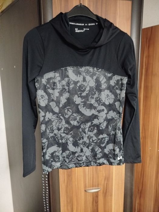 Bluza damska Under Armour z kapturem rozmiar S/M stan idealny