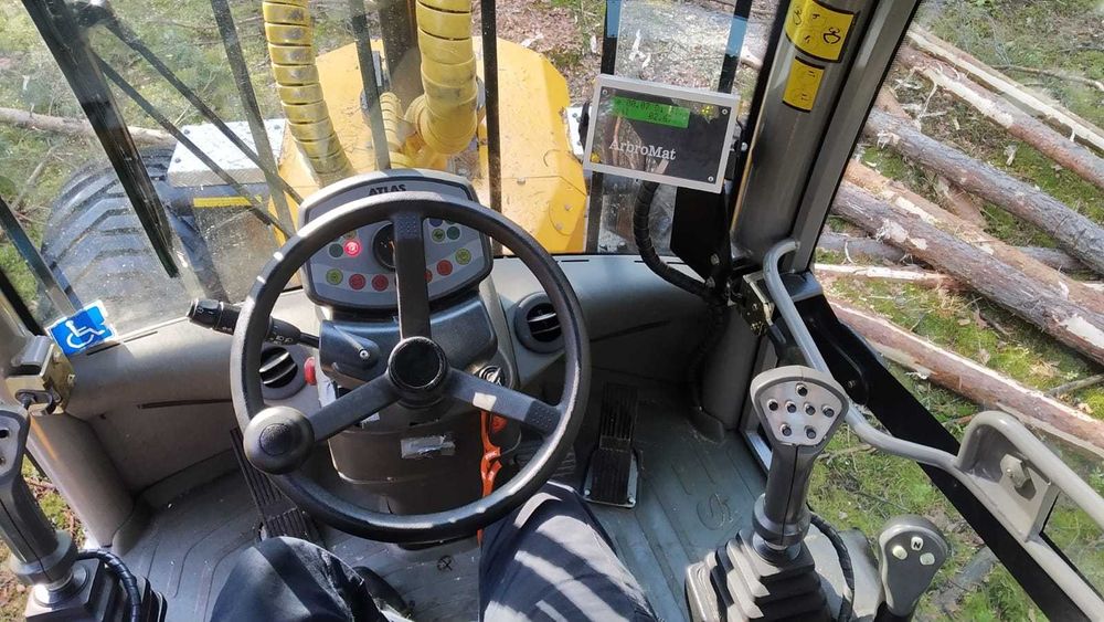 Harwester trzebieżowy FAO-FAR 6840