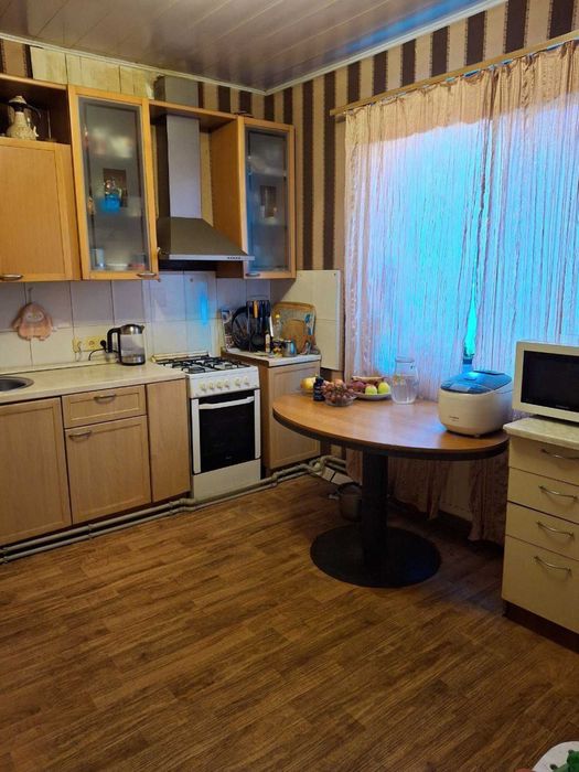 Дом 170м², ремонт в П. Борщаговка. Кирпич, газ, 8 сот. 5 км от Киева