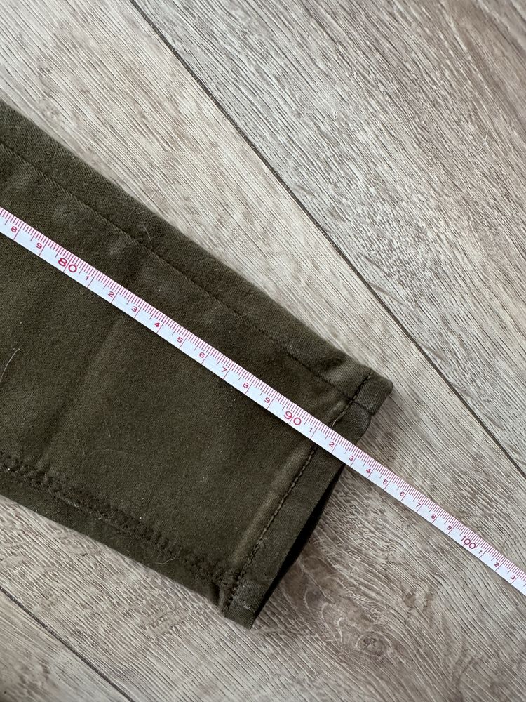 Spodnie z wysokim stanem khaki M