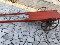 Carroça antiga, muito bem conservada