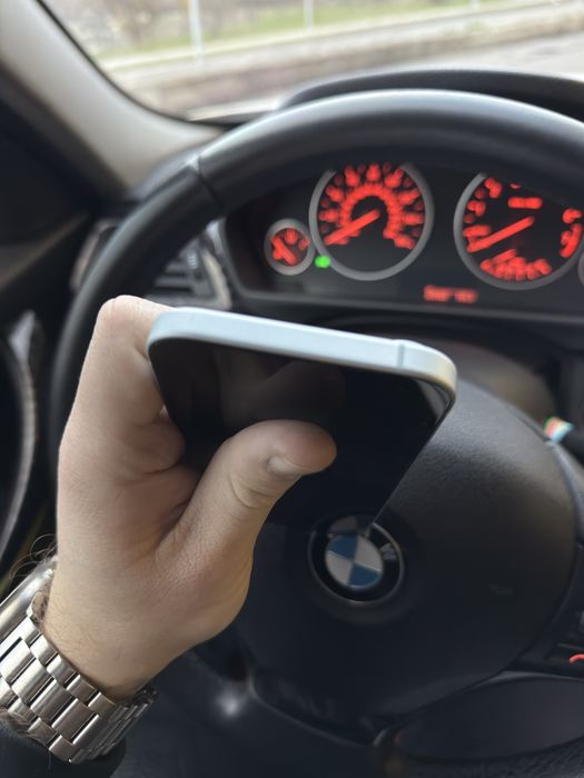 Iphone 15 на 128 идеал .