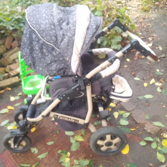 Коляска в хорошем состоянии