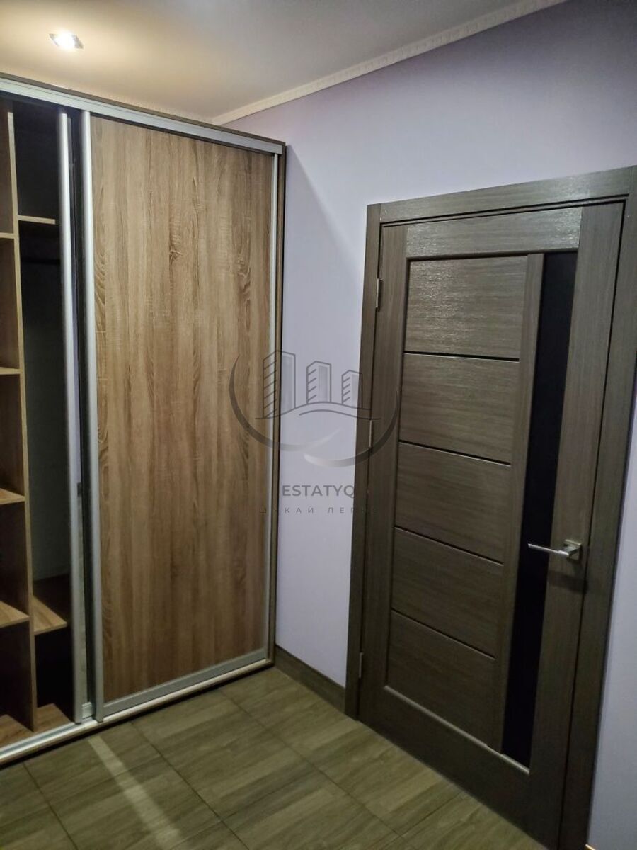 Здам 1 кімнатну квартиру, Коновальця.