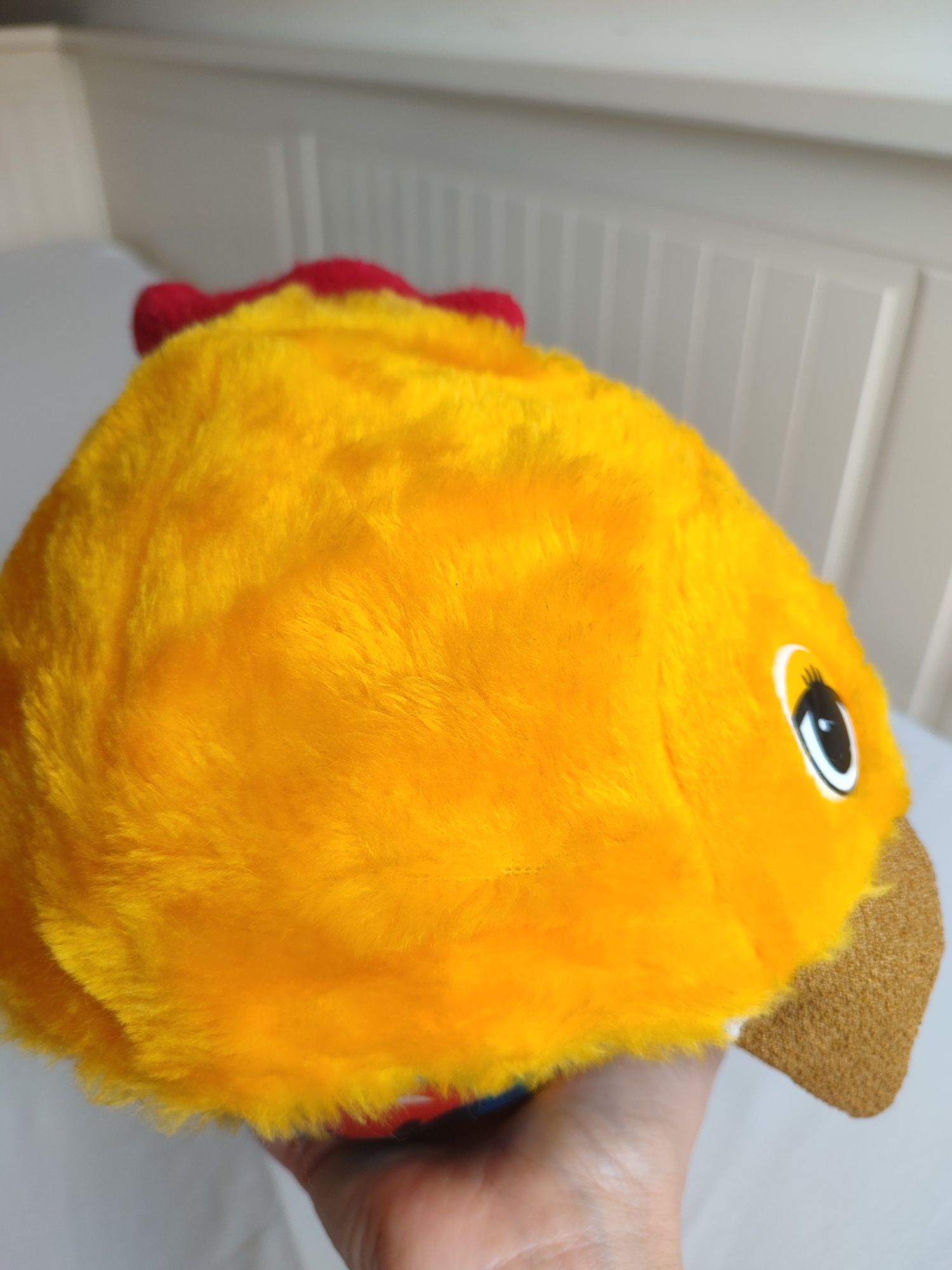 Chapéu pintinho amarelo