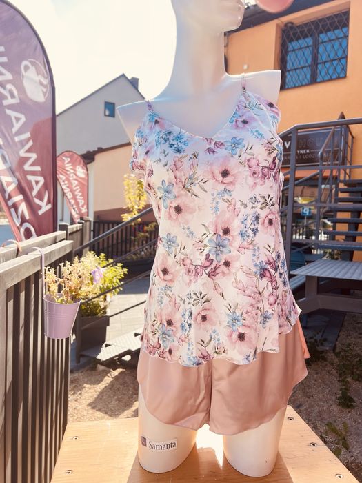 Piżamka satynowa Donna Rosa XXL w kwiaty na lato