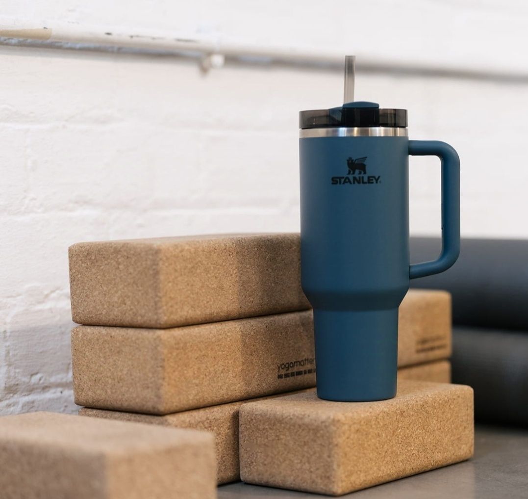 Stanley kubek Quencher H2.O FlowState™ Tumbler 1.18L