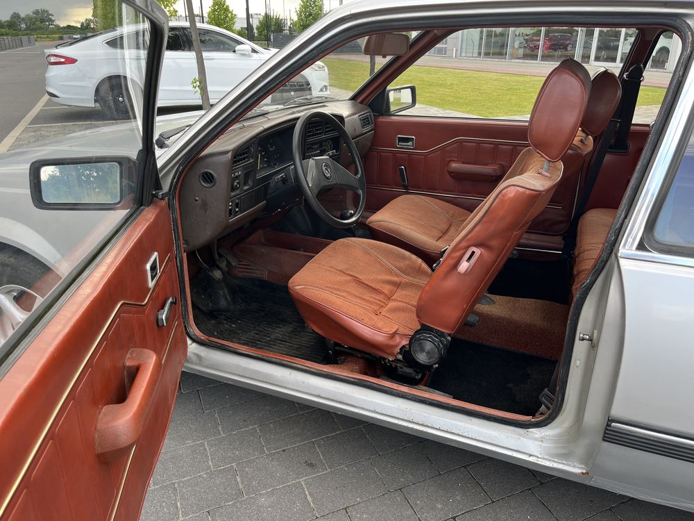 Opel Ascona  1.6
