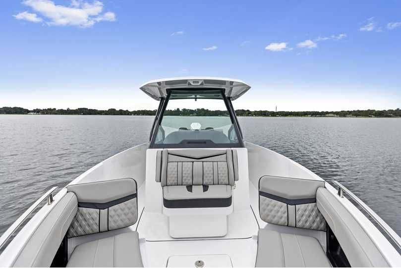 MONTEREY Elite 27 SD   Nowy model, nowa koncepcja łodzi -na zamówienie