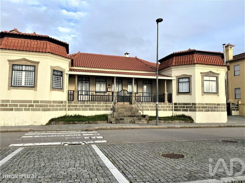 Casa / Villa T5 em São Félix da Marinha de 516,00 m2