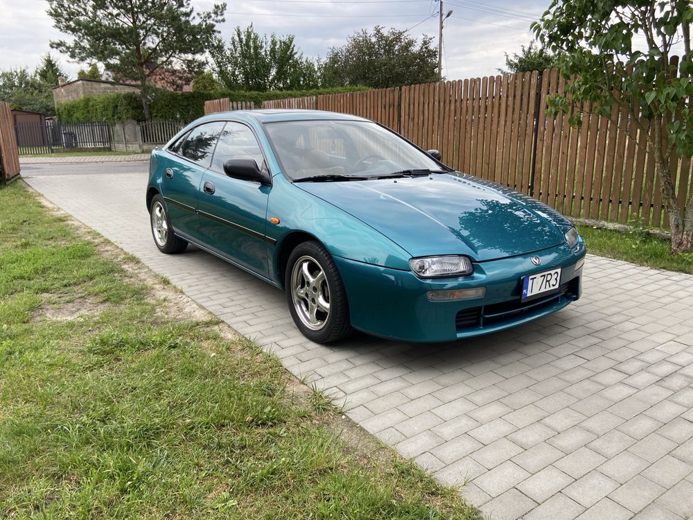 Mazda 323F BA 1995