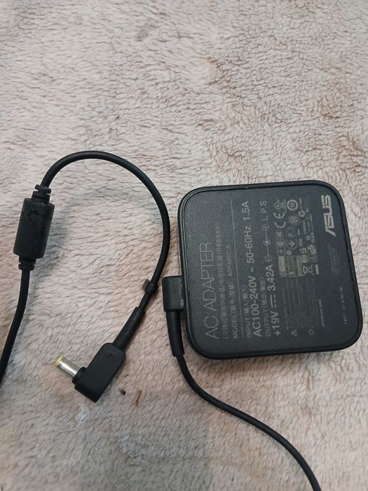 Зарядка для ноутбука