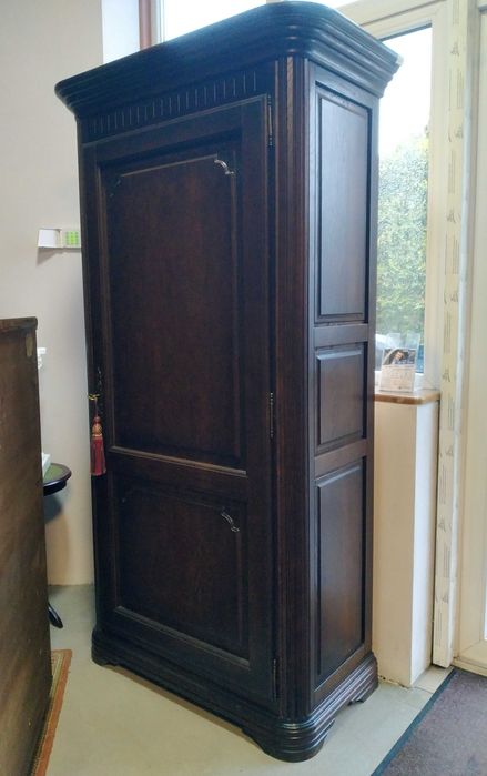 Solidna 1- drzwiowa szafa bieliźniarka lite drewno dębowe