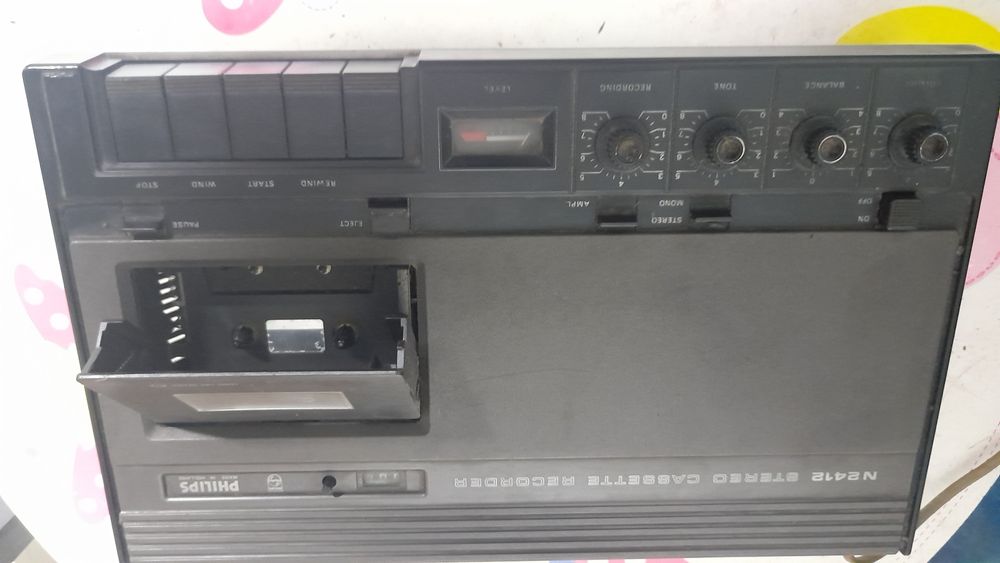 Leitor de cassetes Philips  antigo, (anos 60)