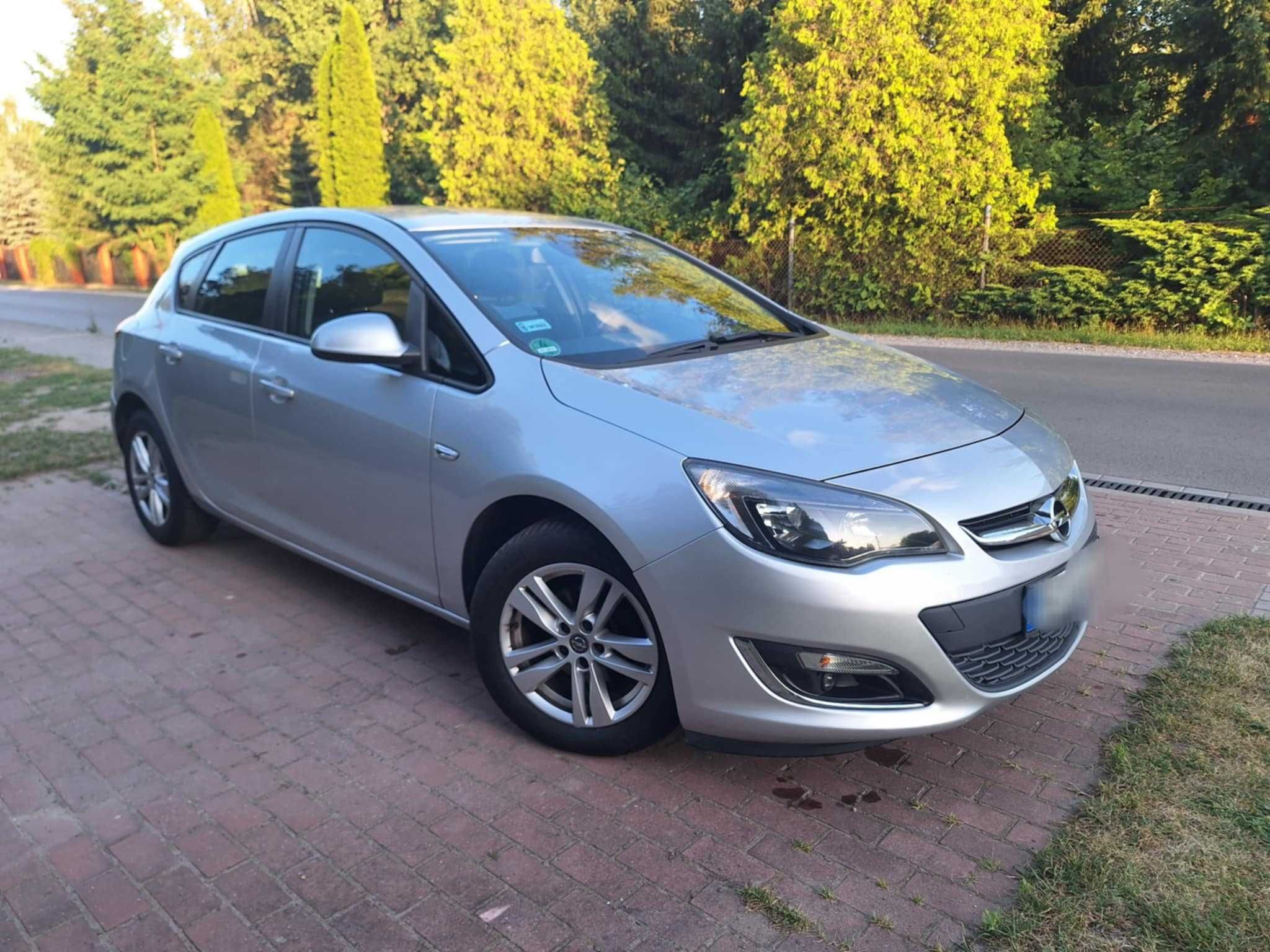 Sprzedam Opel Astra 2013r , 1.4 benzyna