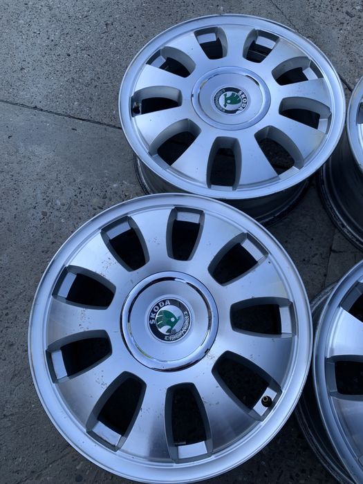 Продам диски литі 5/100/16 оригінал шкода