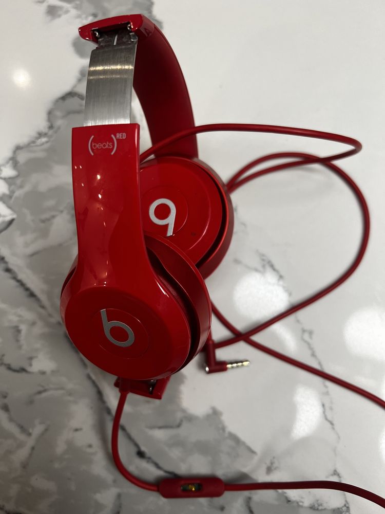 Czerwone słuchawki nauszne Beats by Dr. Dre B0518 Red