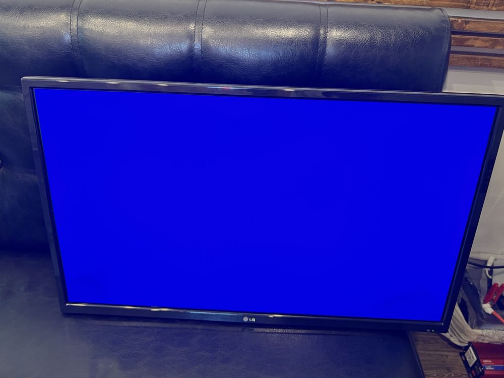 Телевизор lED TV 32 HD  2 шт.