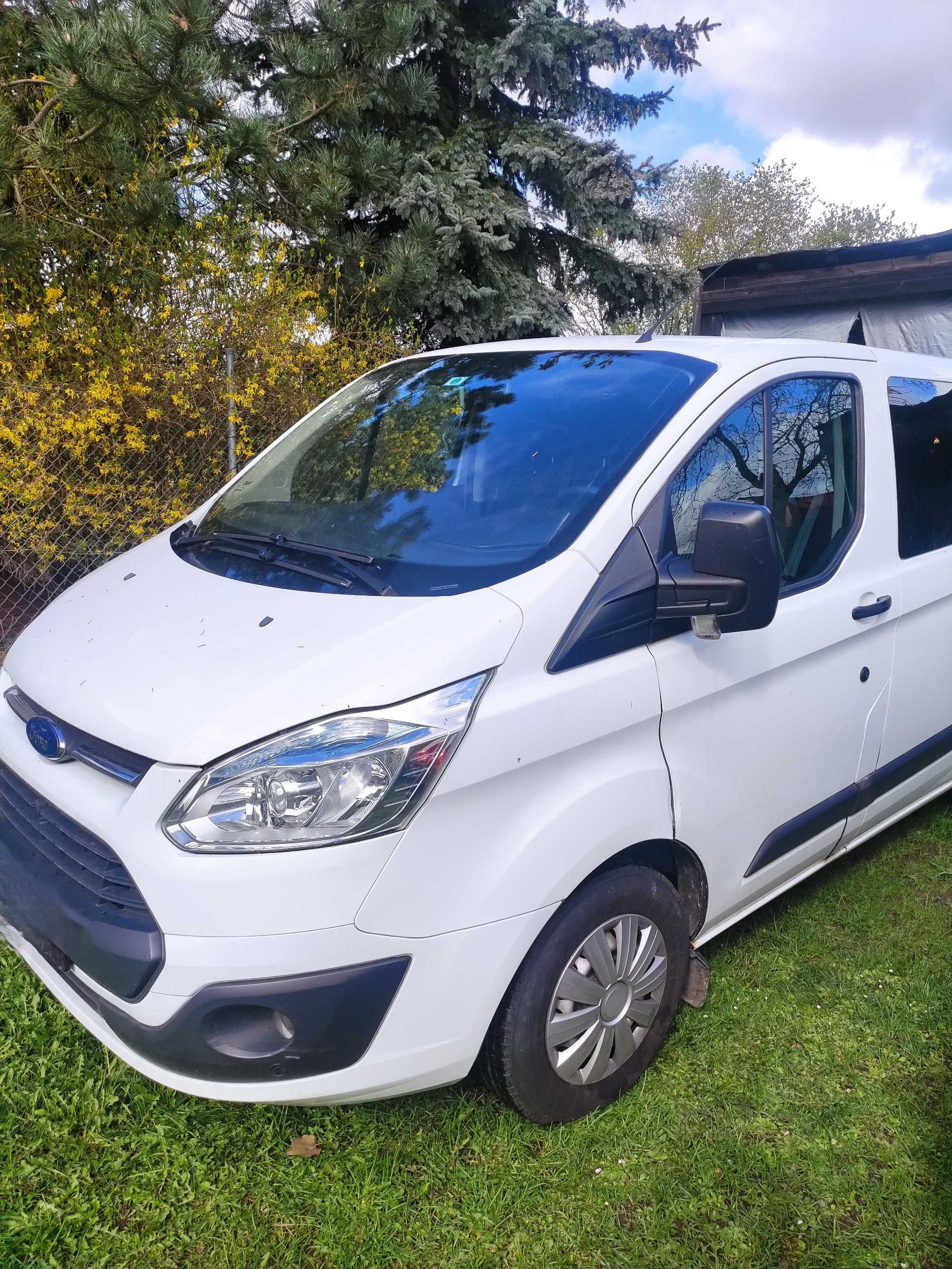 Ford transit custom 9- osobowy