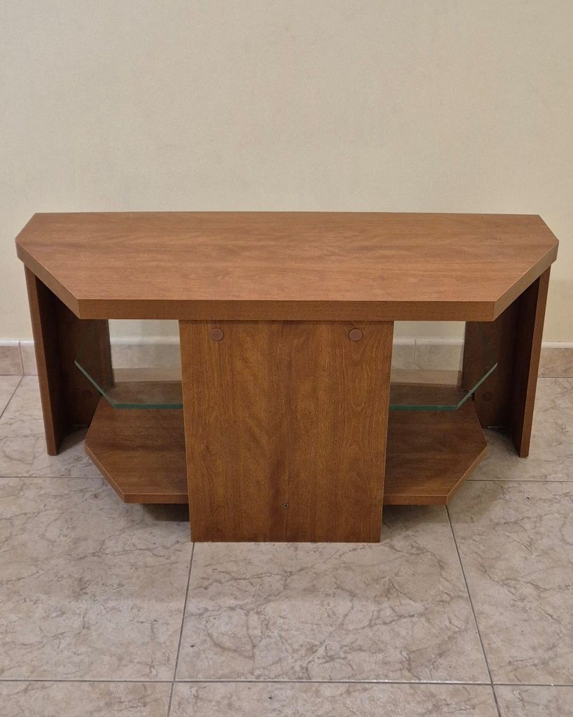 Mesa  de TV canto  *DESOCUPAR*