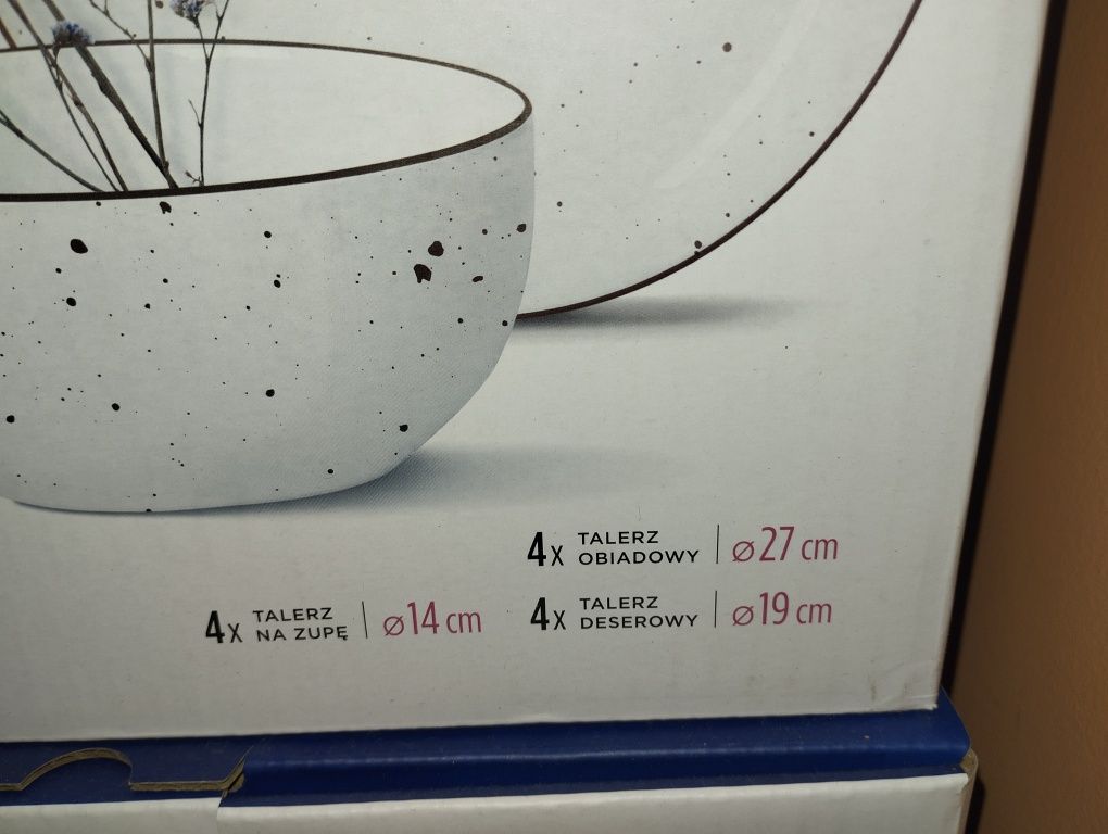 Zestaw obiadowy z porcelany MG home 12 el