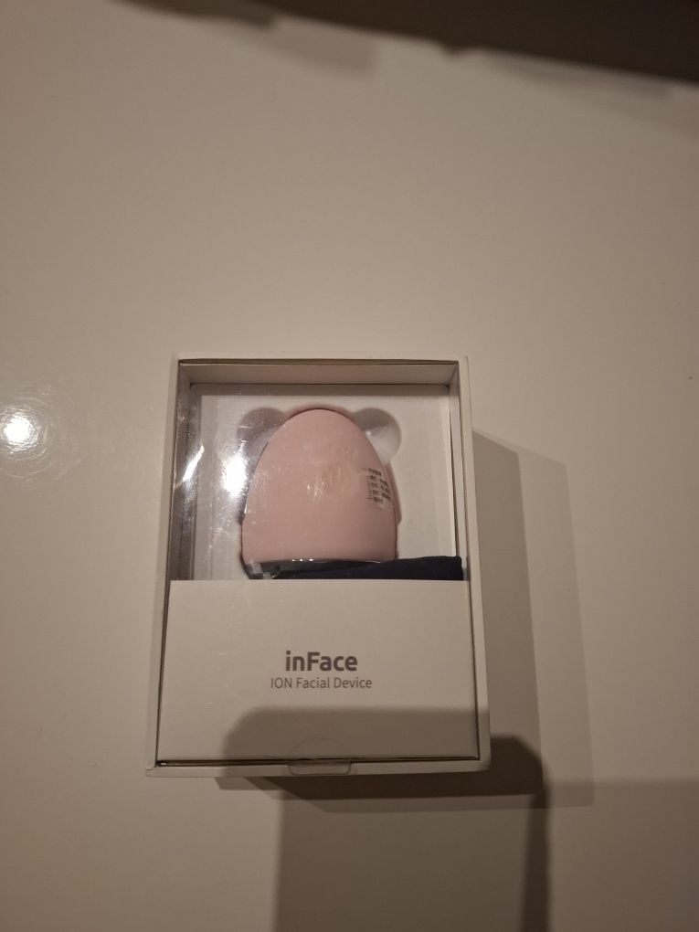Jonowy masażer do twarzy InFace !!!
