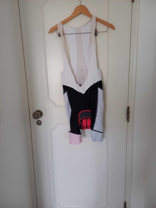 Calções Ciclismo com Alças e Protecção Homem da Decathlon. Racing Team