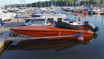 Łódź motorowa Madness Marine z silnikiem Yamaha 300KM + przyczepa