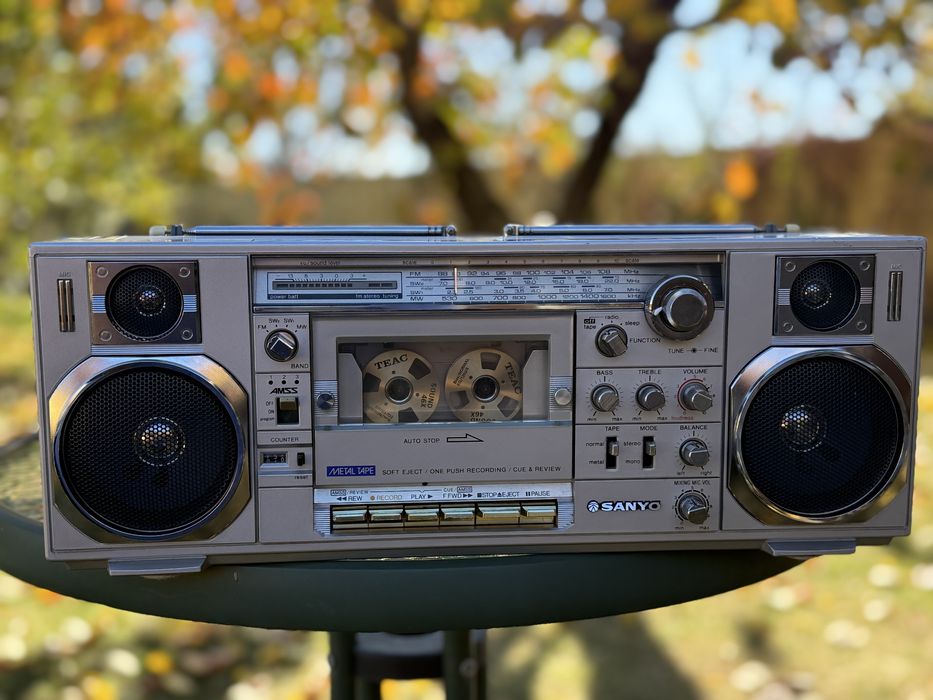 Продам магнитолу Sanyo M-7900K