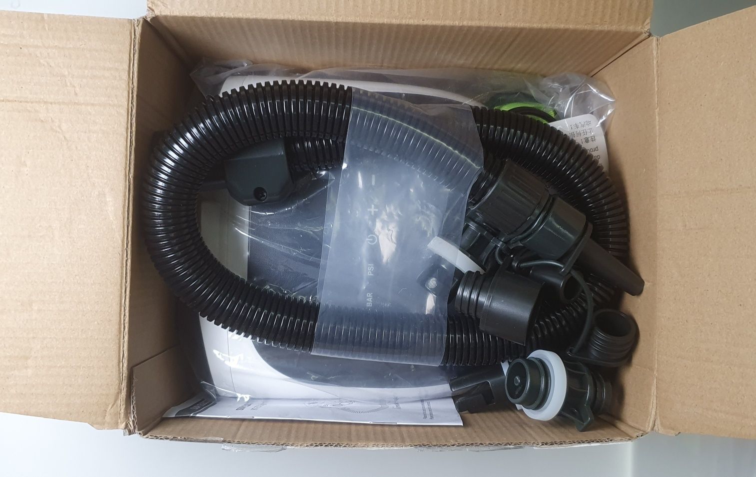 Pompka elektryczna do deski SUP 12V 20PSI