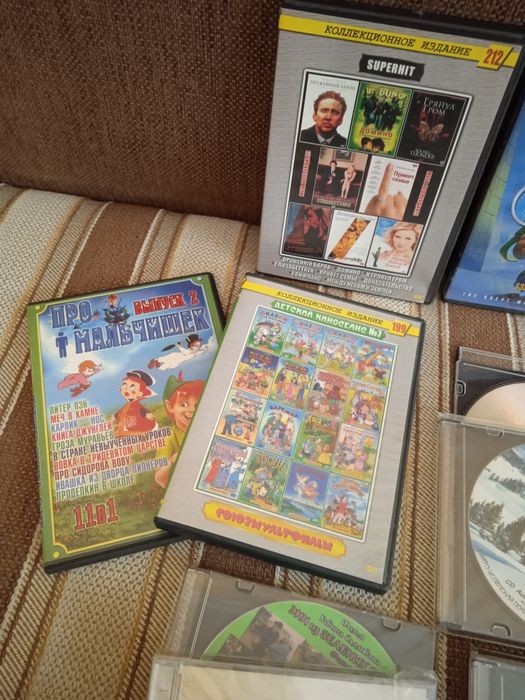 Колекція DVD-дисків/коллекция DVD-дисков/більше 50 штук