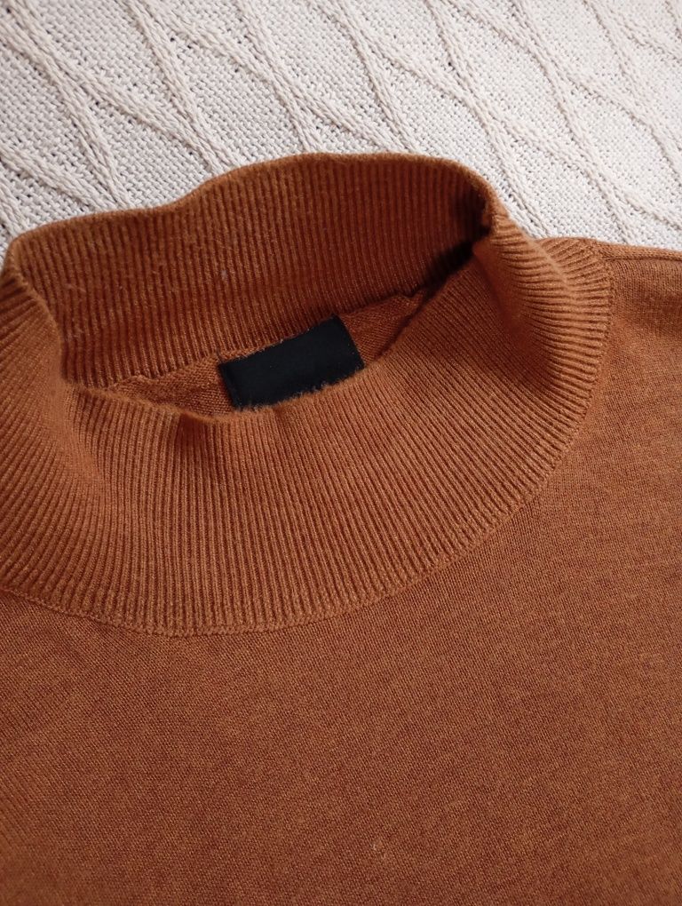 H&M L bazowy cienki sweterek karmelowy
