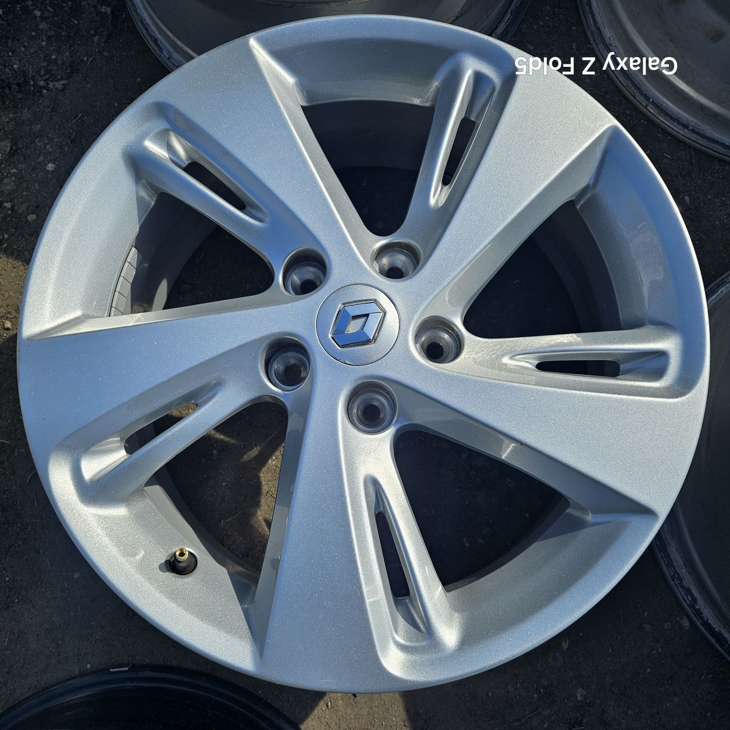 Alufelgi 17 Renault Fluence Megane Scenic 5x114,3 ET49