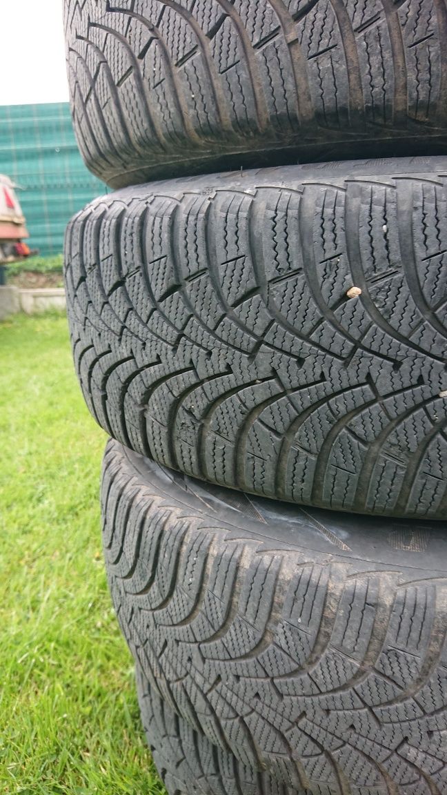 Sprzedam 4 zimowe koła 205/55R16 do BMW