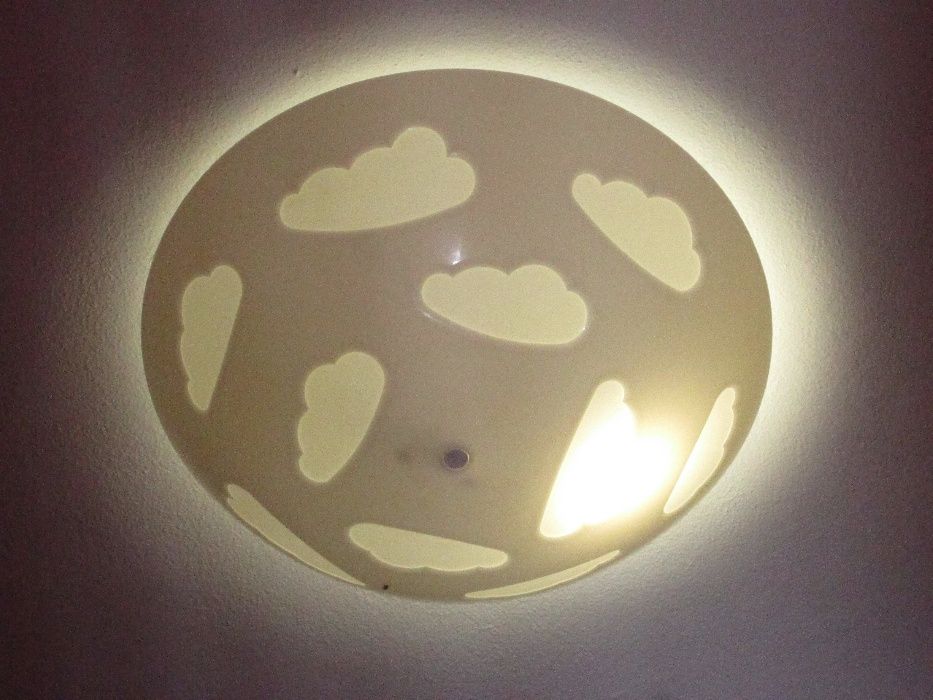 Candeeiro Branco, de tecto