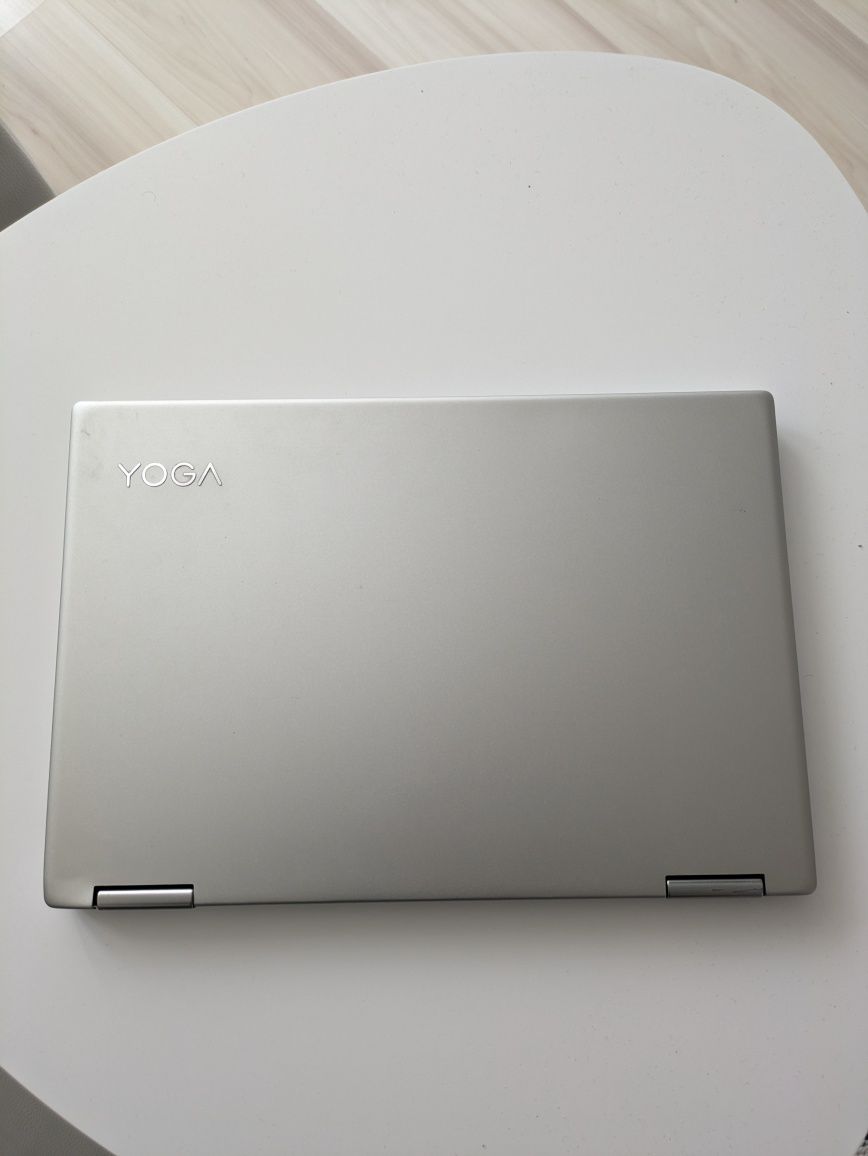 Laptop Lenovo Yoga 720