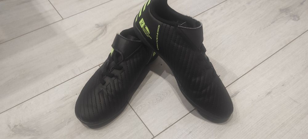 Buty do piłki nożnej dla dzieci kipsta 100 korki 32