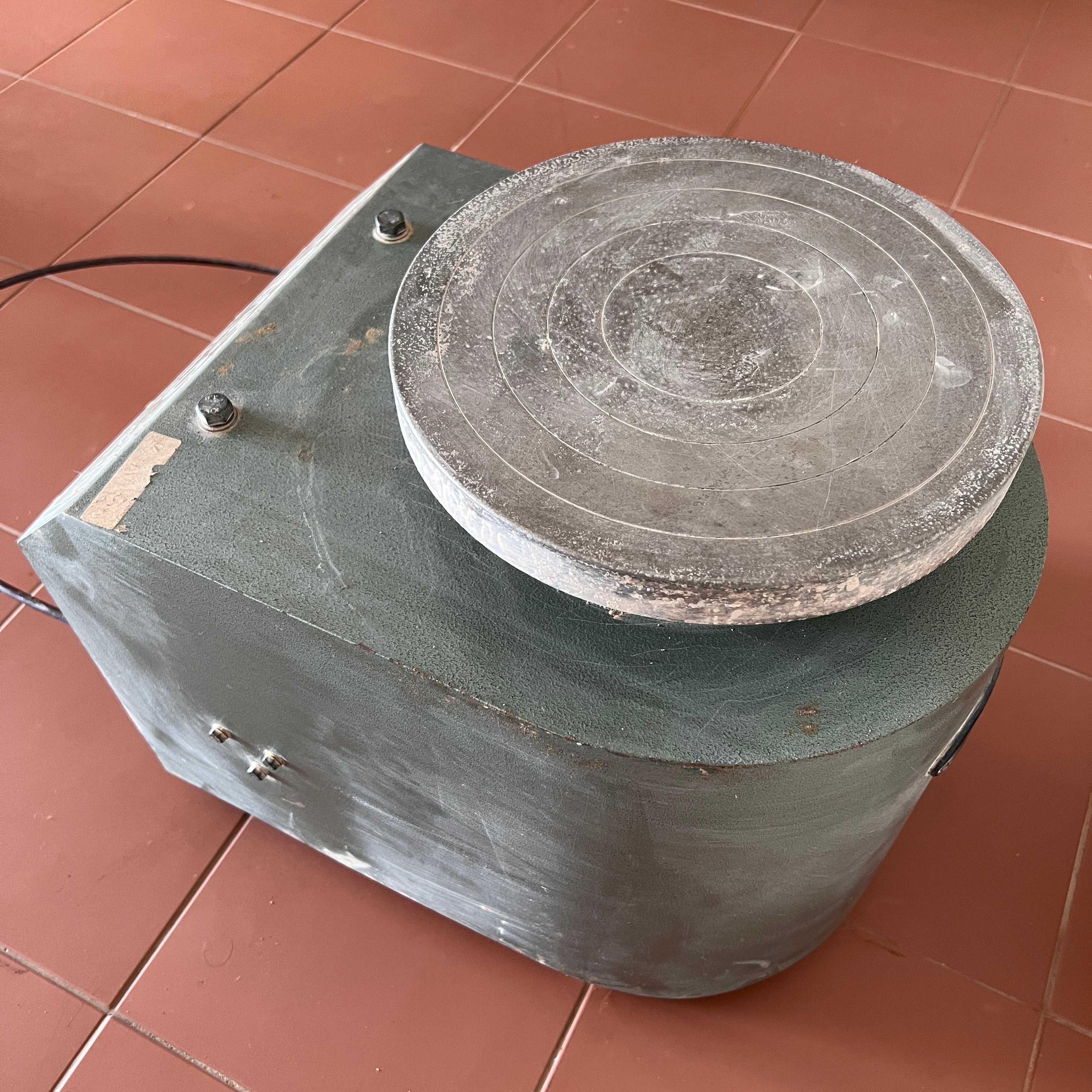 Torno de Cerâmica SHIMPO 21 – Profissional, robusto, usado