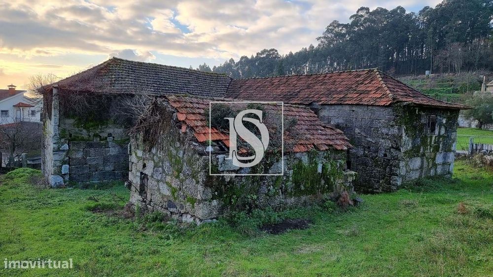 Moradia para Restaurar =T10 em União de freguesias de Ardegão, Arnozel