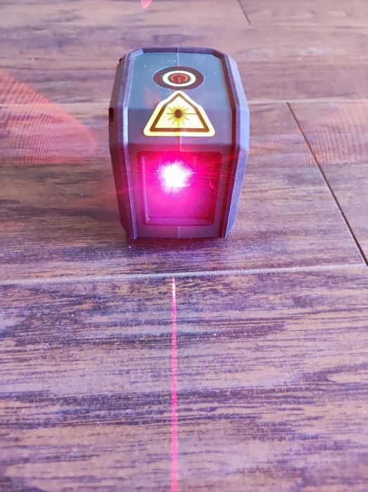 Poziomica laserowa , krzyżowa PARKSIDE model PKLL7B2
