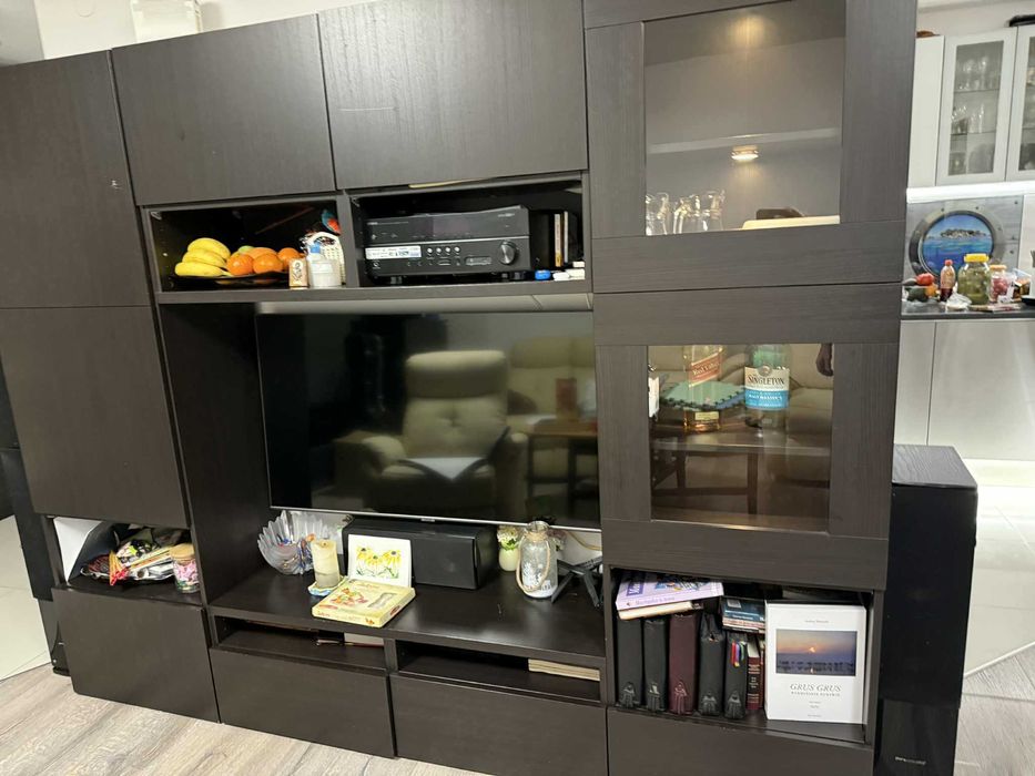 Odsprzedam regał rtv z ikea