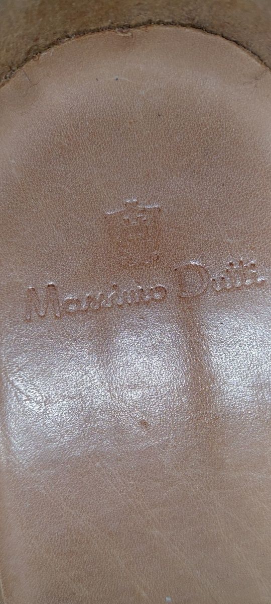 Sapatos marca Massimo Dutti para homem tamanho 43