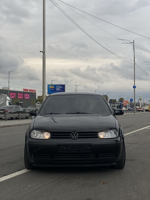Golf 4 1999 року випуску